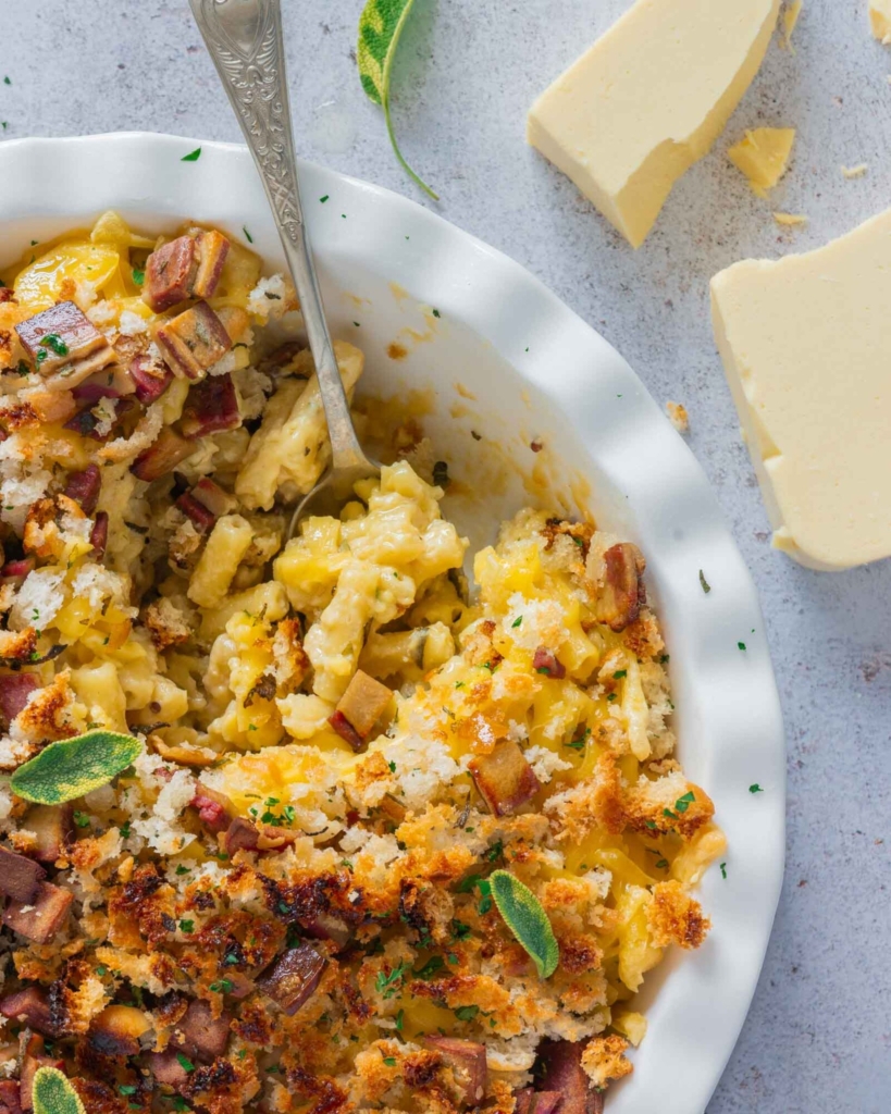 Dairy Free Mac and Cheese Recipe (+ Crispy 'Bacon' Topping)